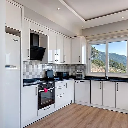 Aparthotel Begonvilla Homes Karaoz